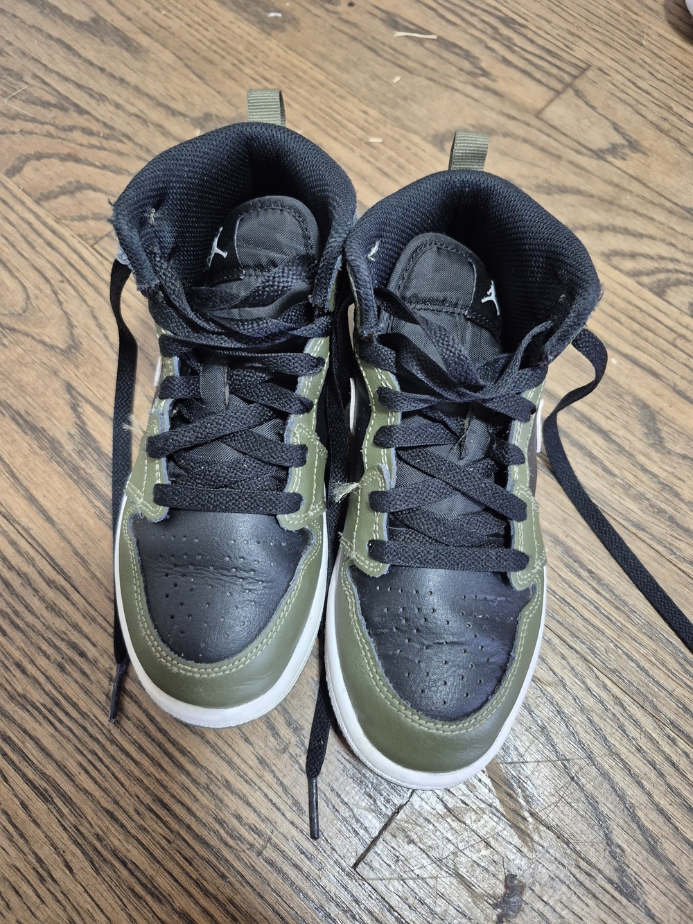 Jordan Kids Mid-Top Sneakers in Olive Green, Black & White - Picture 2 of 3
